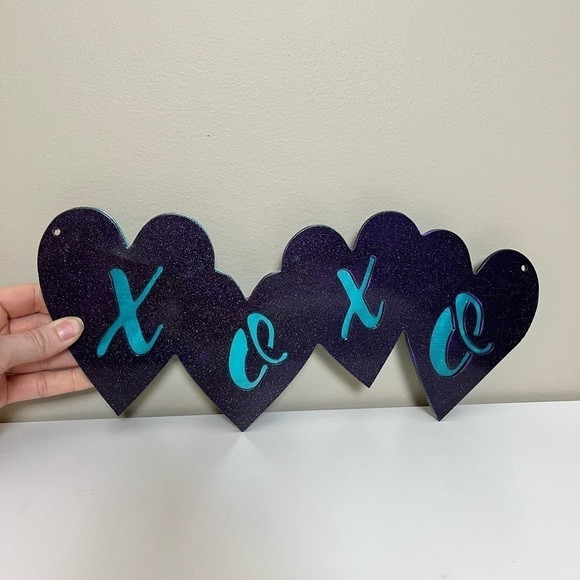 🌸3 for $30🌸 “XOXO” Metal Wall Art Plaque - Picture 1 of 4